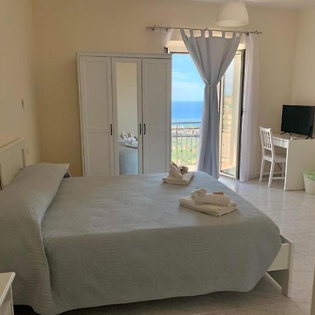 Il Nido Delle Rondini Apartman Formia Kültér fotó