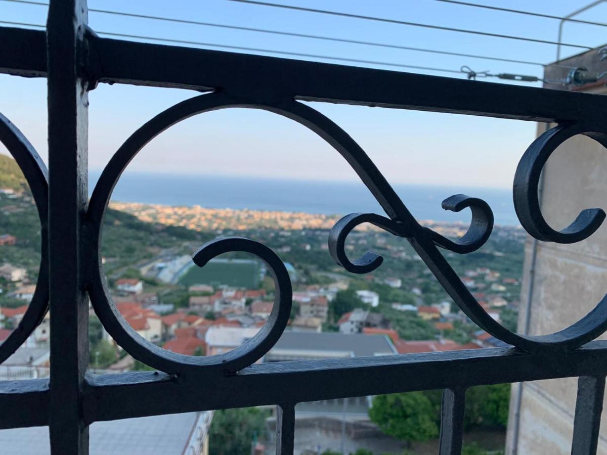 Il Nido Delle Rondini Apartman Formia Kültér fotó
