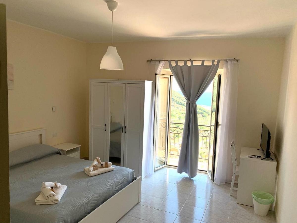 Il Nido Delle Rondini Apartman Formia Kültér fotó